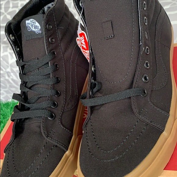 VANS MEN’S SK8-Hi REISSUE CANVAS GUM BLACK/LGHTGM Sneakers - Picture 9 of 16